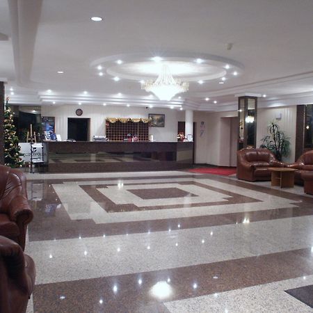 Hotel Ambasador Chojny Lodž Exteriér fotografie